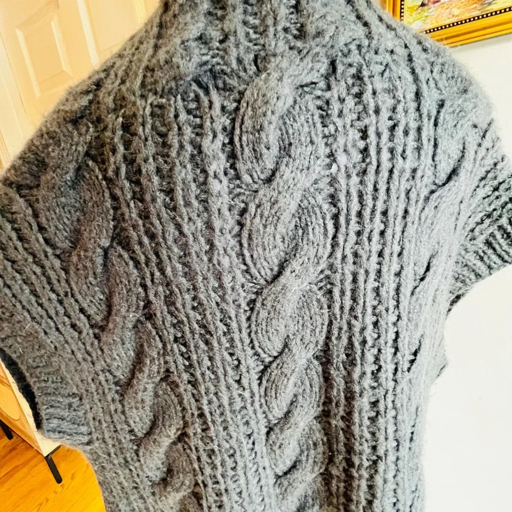 Kikit Women's Cable Knit Sweater Vest Cardigan Grey Size M Shawl CottageCore